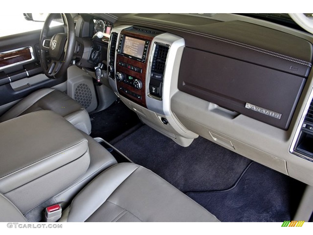 2010 Ram 3500 Laramie Crew Cab 4x4 Dually - Brilliant Black Crystal Pearl / Light Pebble Beige/Bark Brown photo #20