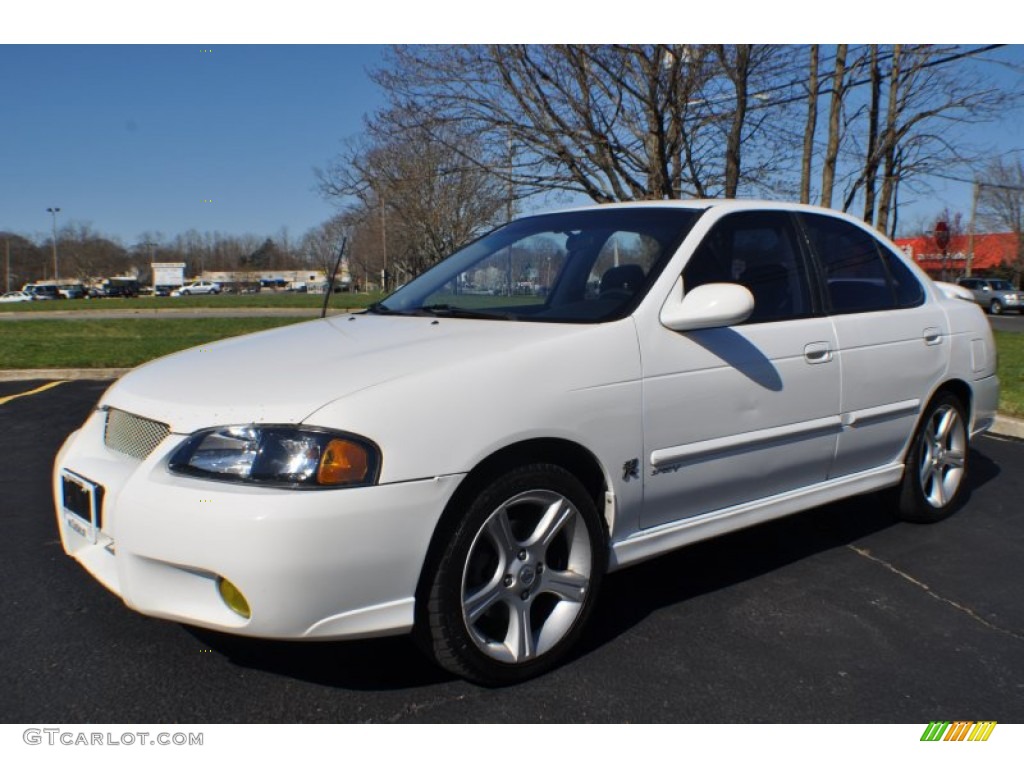 Cloud White Nissan Sentra