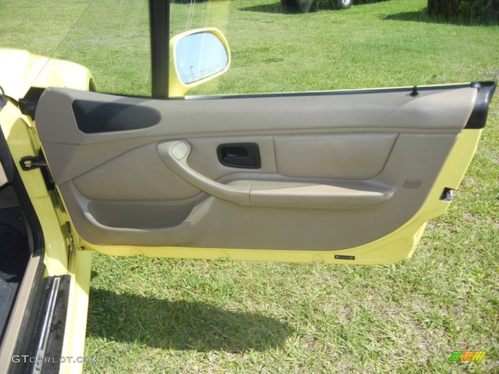 2002 BMW Z3 2.5i Roadster Beige Door Panel Photo #63260350