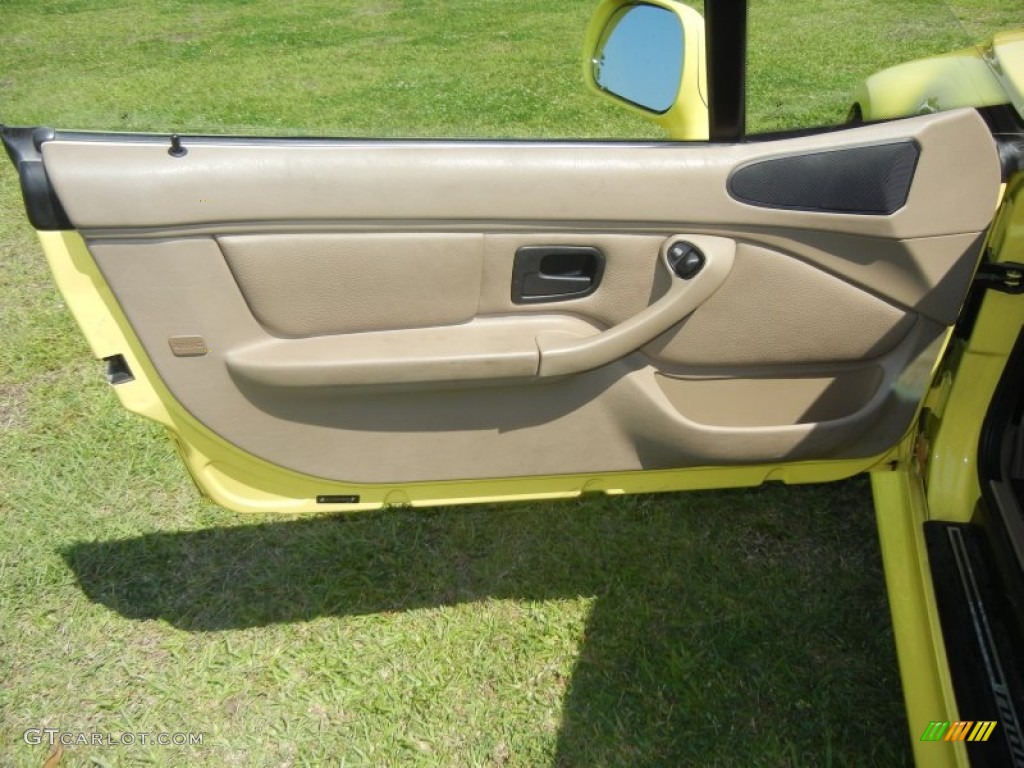 2002 BMW Z3 2.5i Roadster Door Panel Photos