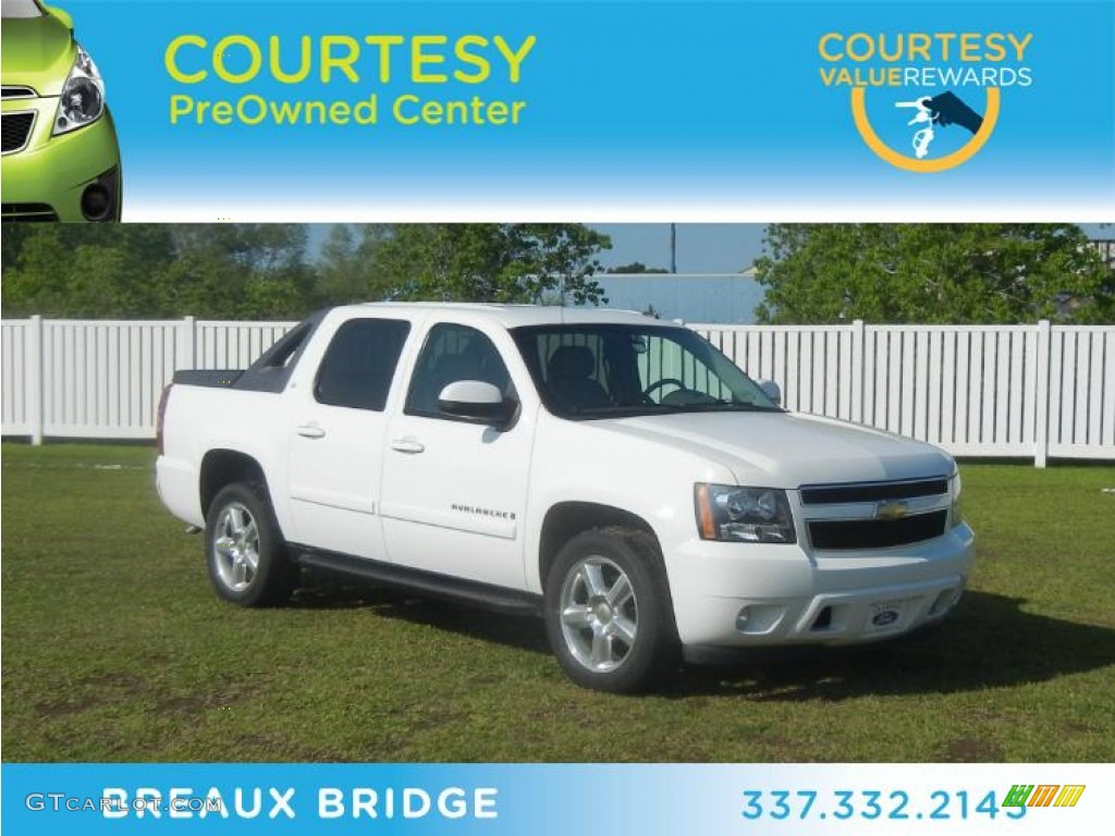 Summit White Chevrolet Avalanche