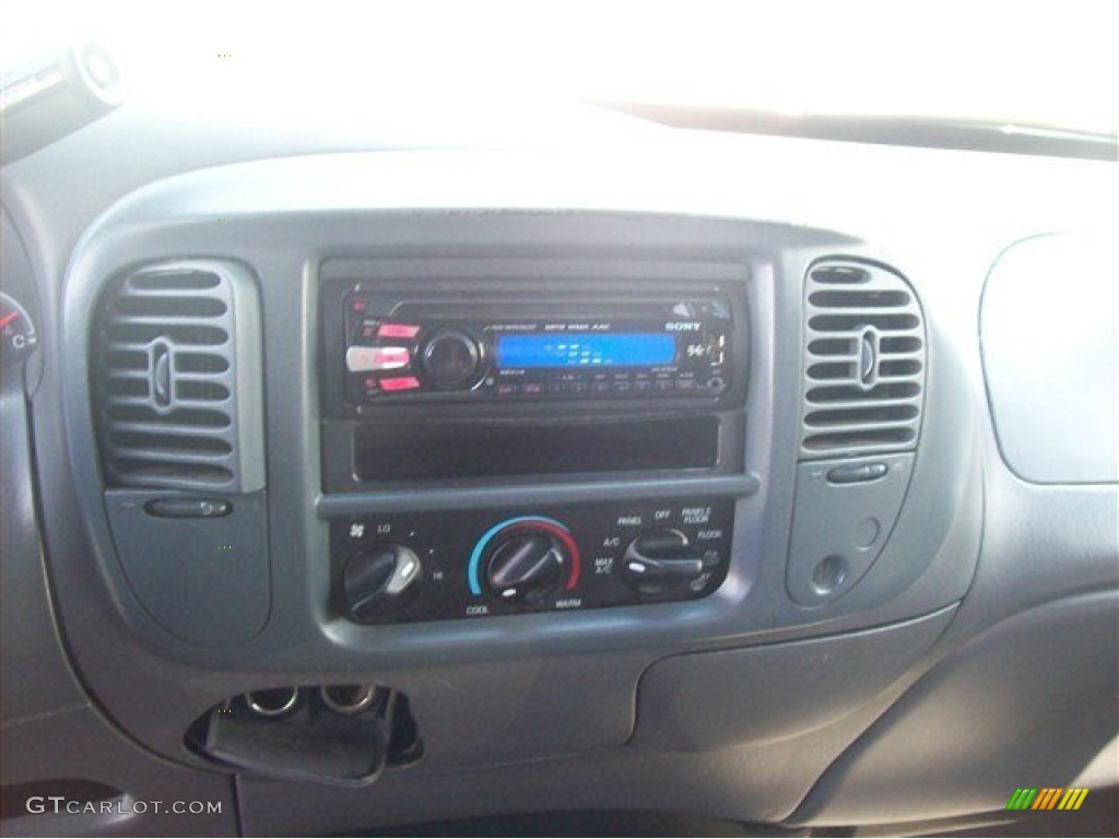 2003 F150 XLT SuperCab - Toreador Red Metallic / Medium Graphite Grey photo #7