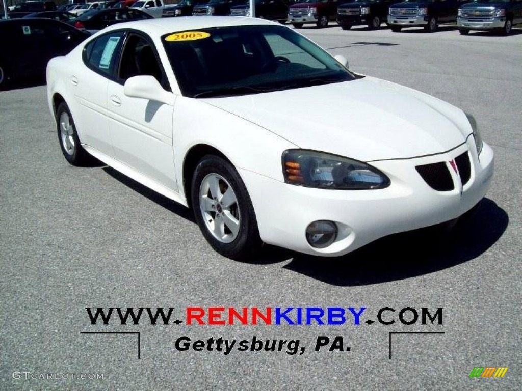 2005 Grand Prix Sedan - Ivory White / Dark Pewter photo #1