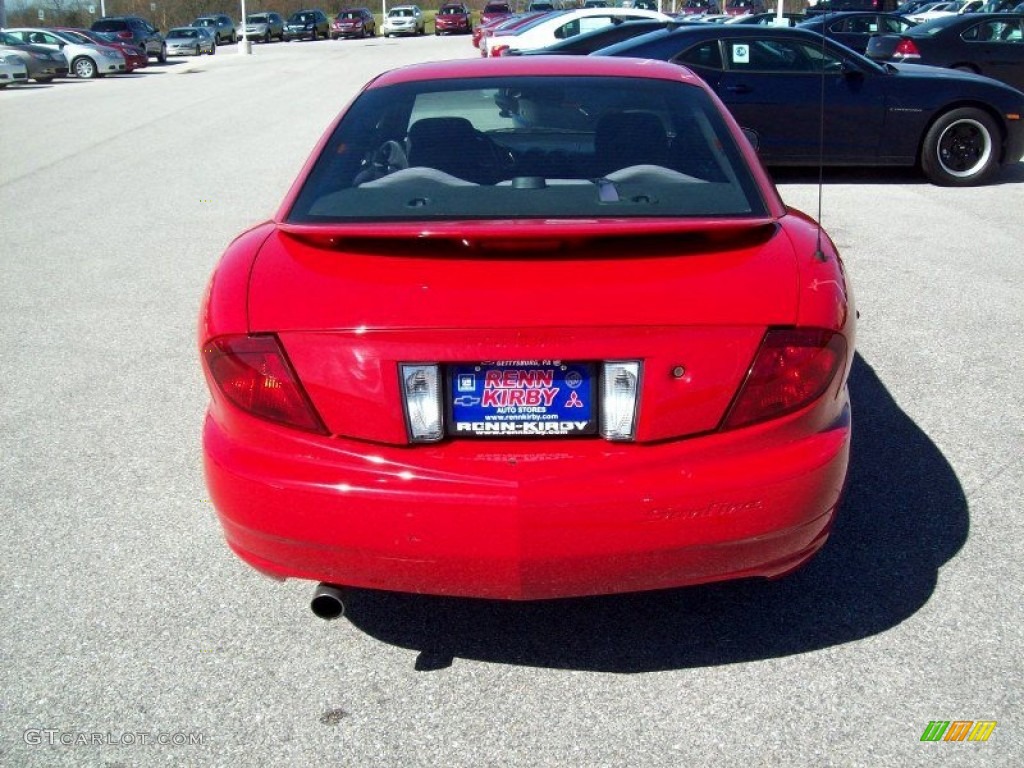 2005 Sunfire Coupe - Victory Red / Graphite photo #13