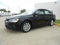 Black - Jetta SE Sedan Photo No. 3