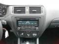 Black - Jetta SE Sedan Photo No. 17