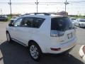 2012 Diamond White Pearl Mitsubishi Outlander SE AWD  photo #3