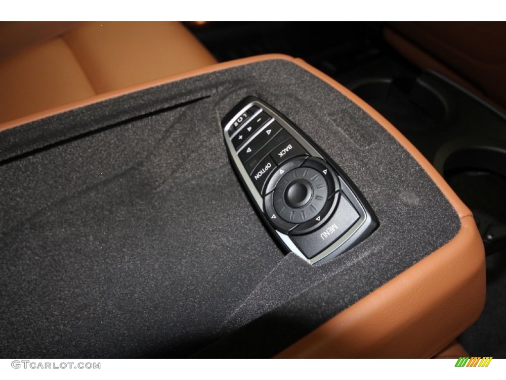 2010 BMW 7 Series 750Li Sedan Controls Photo #63266842