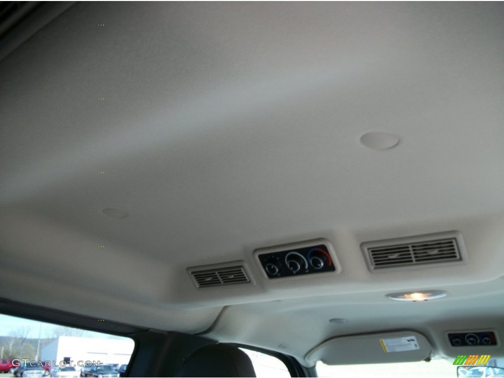 2012 Express LT 1500 AWD Passenger Van - Summit White / Medium Pewter photo #12