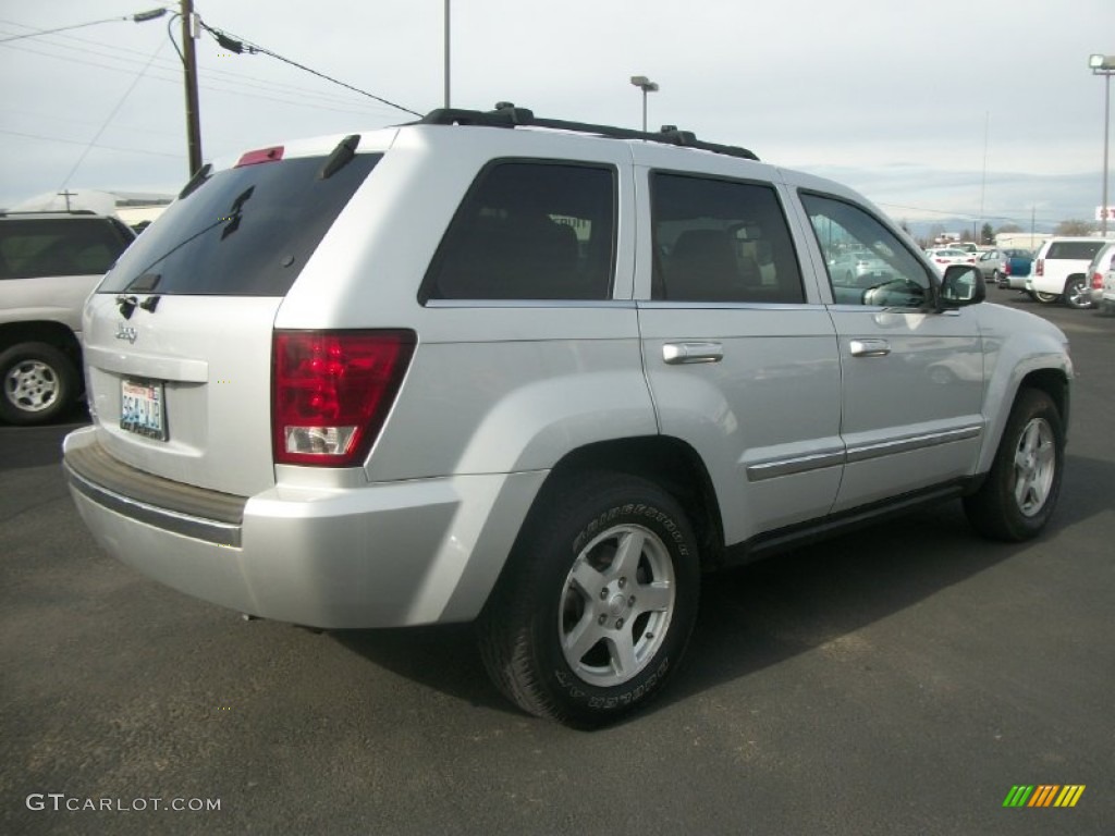 2006 Grand Cherokee Limited 4x4 - Light Graystone Pearl / Dark Khaki/Light Graystone photo #2