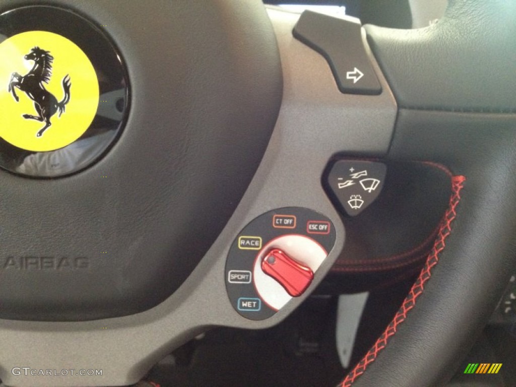 2011 Ferrari 458 Italia Controls Photo #63272374