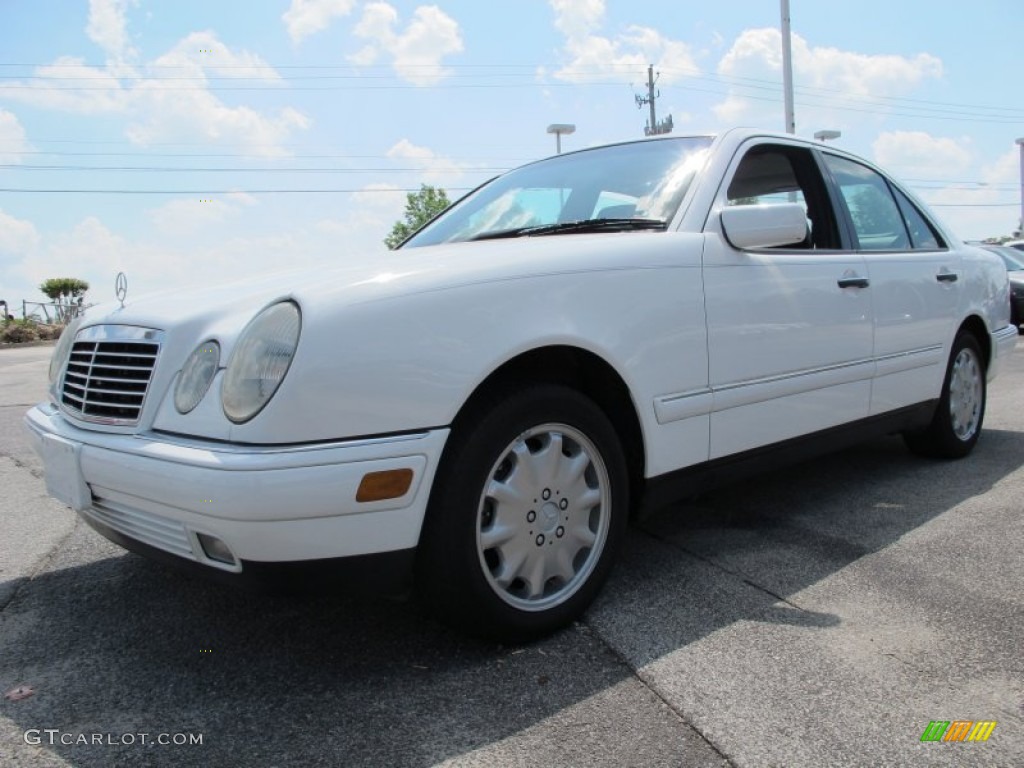 1998 E 320 Sedan - Glacier White / Blue photo #1