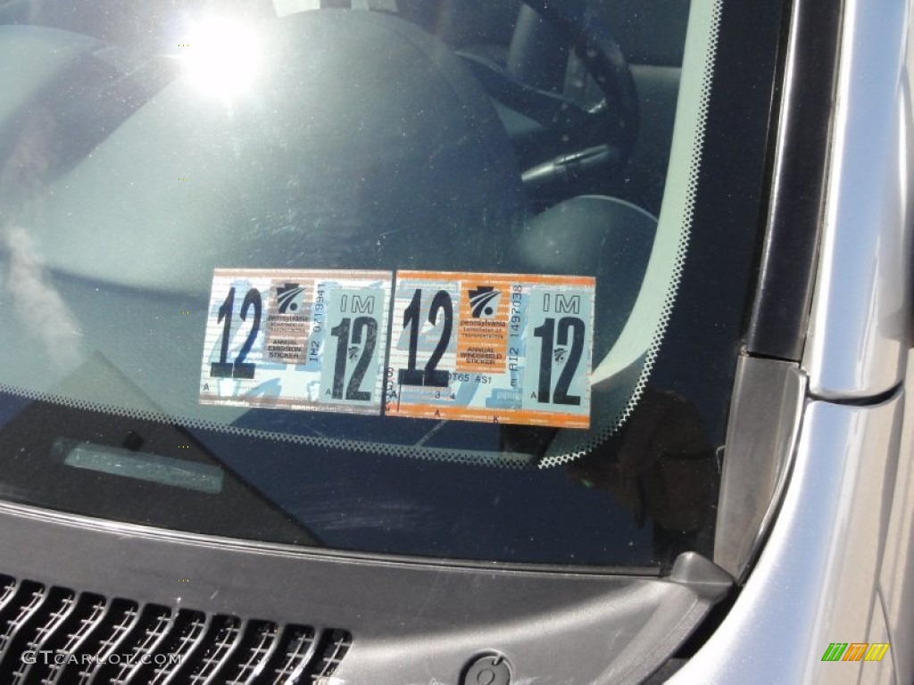 2005 RAV4 4WD - Titanium Metallic / Dark Charcoal photo #38