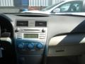 Super White - Camry  Photo No. 13