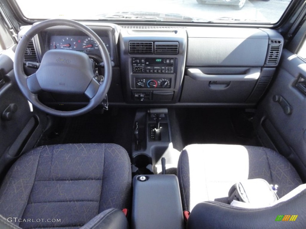 2002 Wrangler Sport 4x4 - Black / Agate Black photo #24