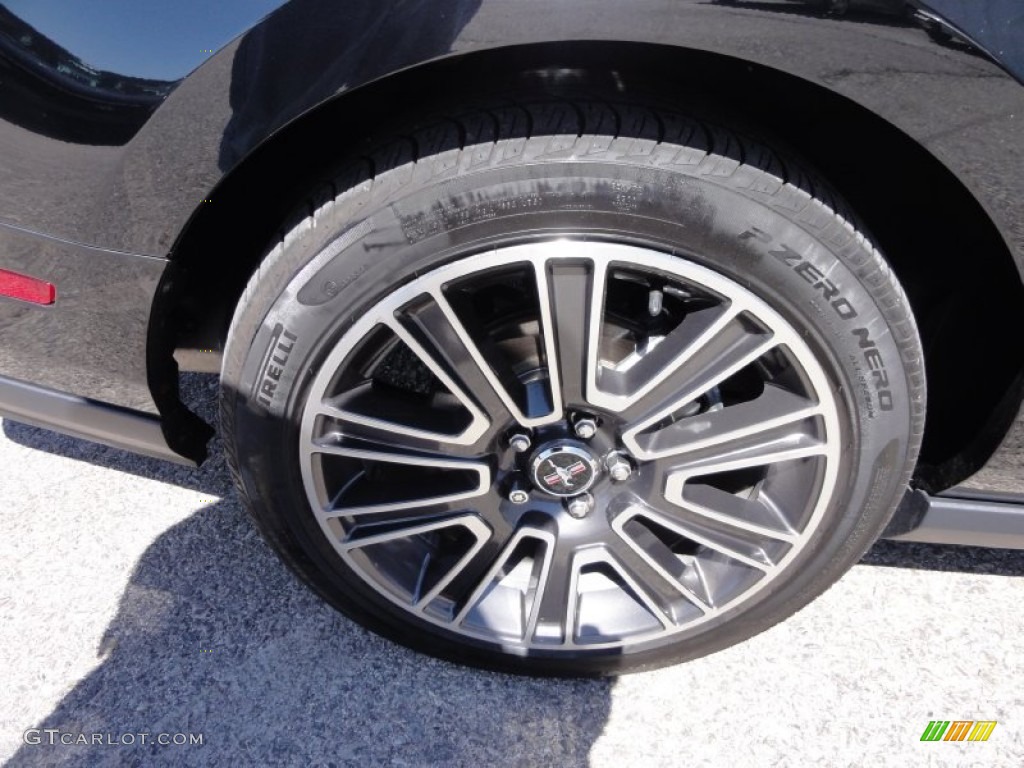 2011 Mustang GT Premium Convertible - Ebony Black / Charcoal Black photo #27