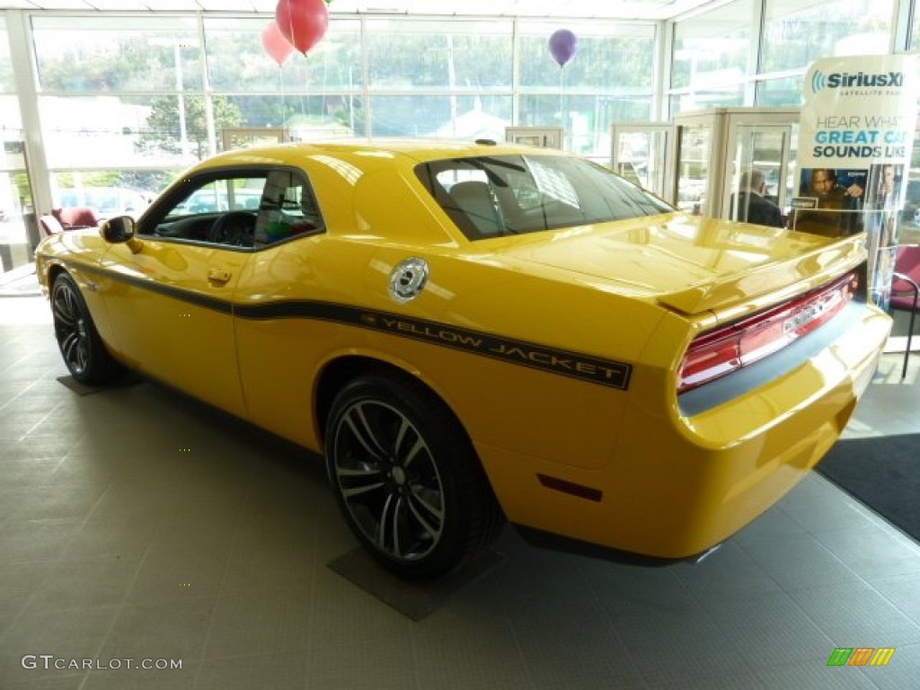 2012 Challenger SRT8 Yellow Jacket - Stinger Yellow / Dark Slate Gray photo #2