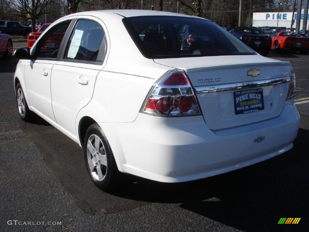 2010 Aveo LT Sedan - Summit White / Charcoal photo #6