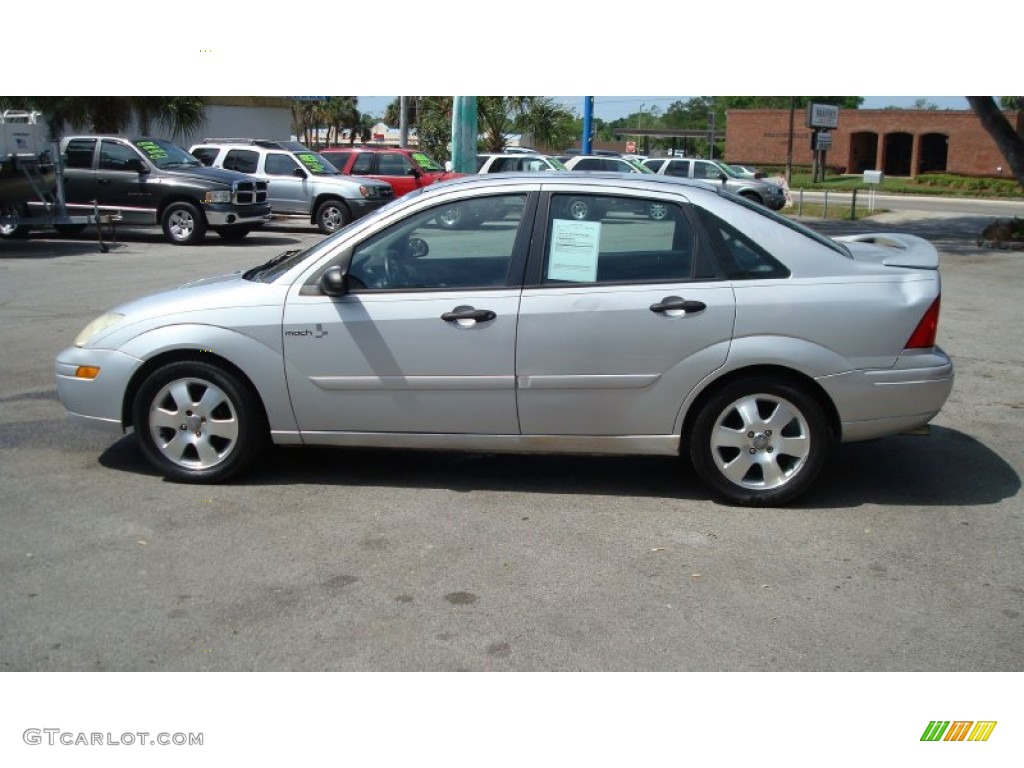 CD Silver Metallic 2002 Ford Focus ZTS Sedan Exterior Photo #63291936