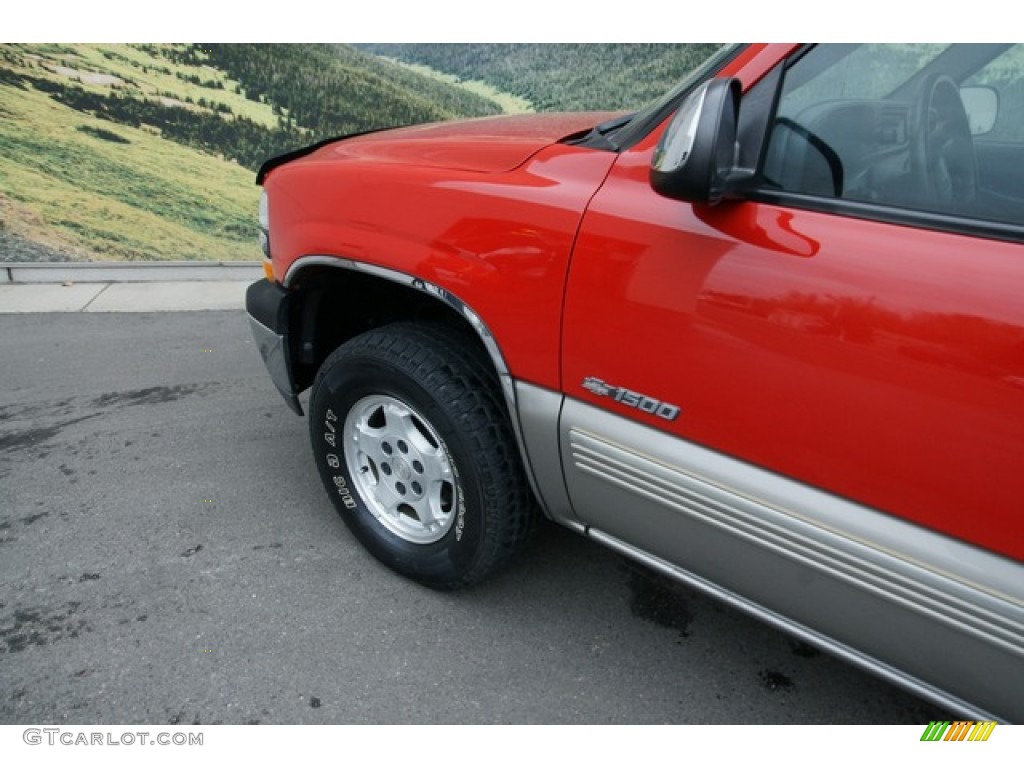 2001 Silverado 1500 LS Extended Cab 4x4 - Victory Red / Graphite photo #23