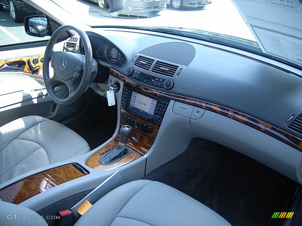 2007 E 350 4Matic Sedan - Capri Blue Metallic / Ash photo #22