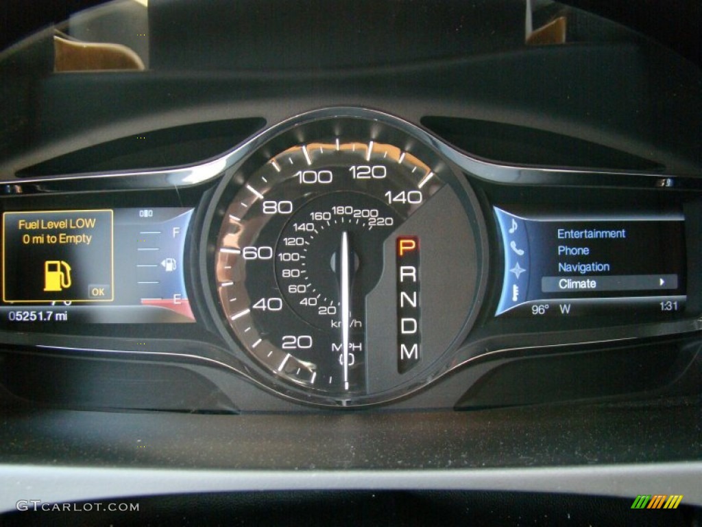 2011 Lincoln MKX FWD Gauges Photo #63298565