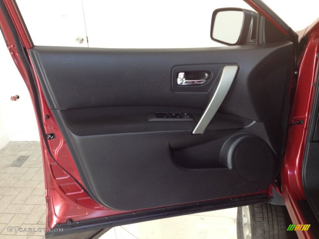 2011 Rogue SV AWD - Cayenne Red / Black photo #12