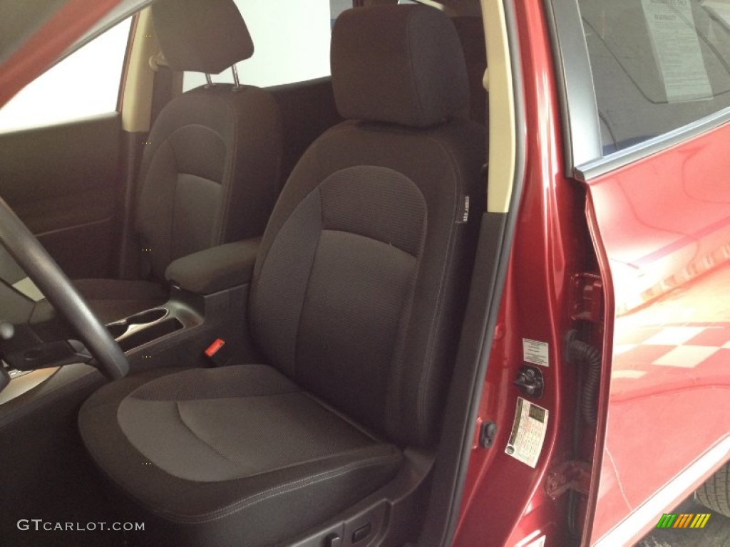 2011 Rogue SV AWD - Cayenne Red / Black photo #13