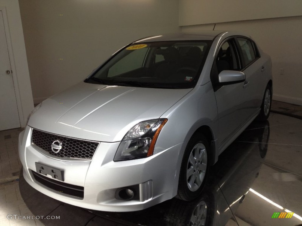 2010 Sentra 2.0 SR - Brilliant Silver Metallic / Charcoal photo #1