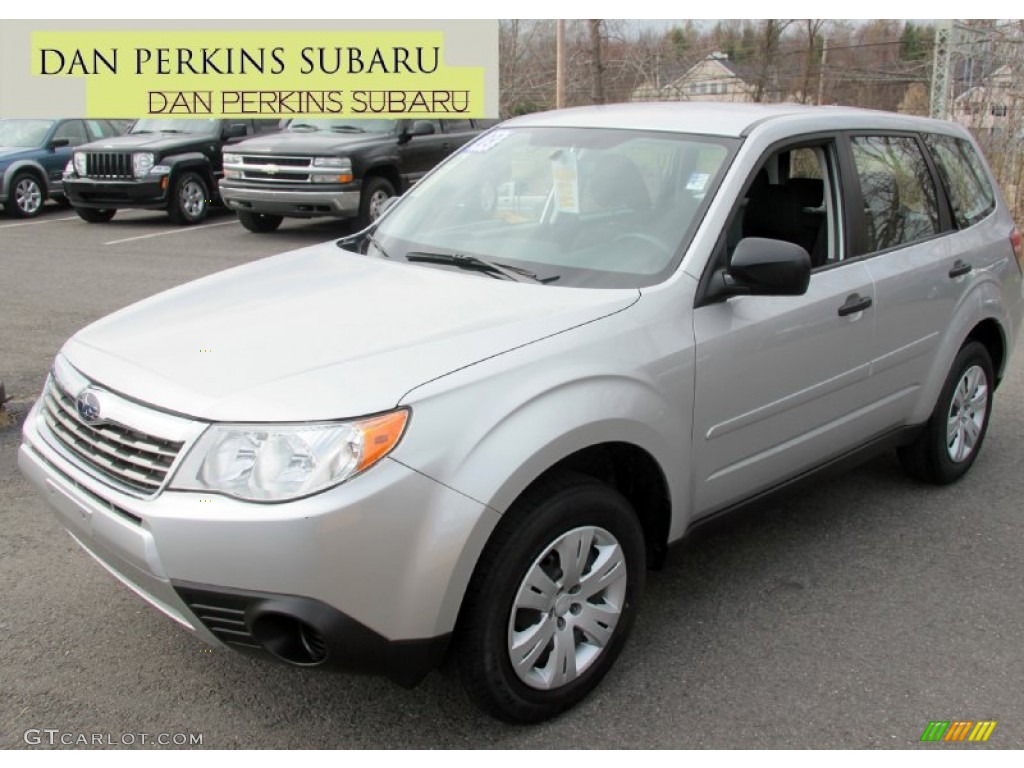 2009 Forester 2.5 X - Spark Silver Metallic / Black photo #1