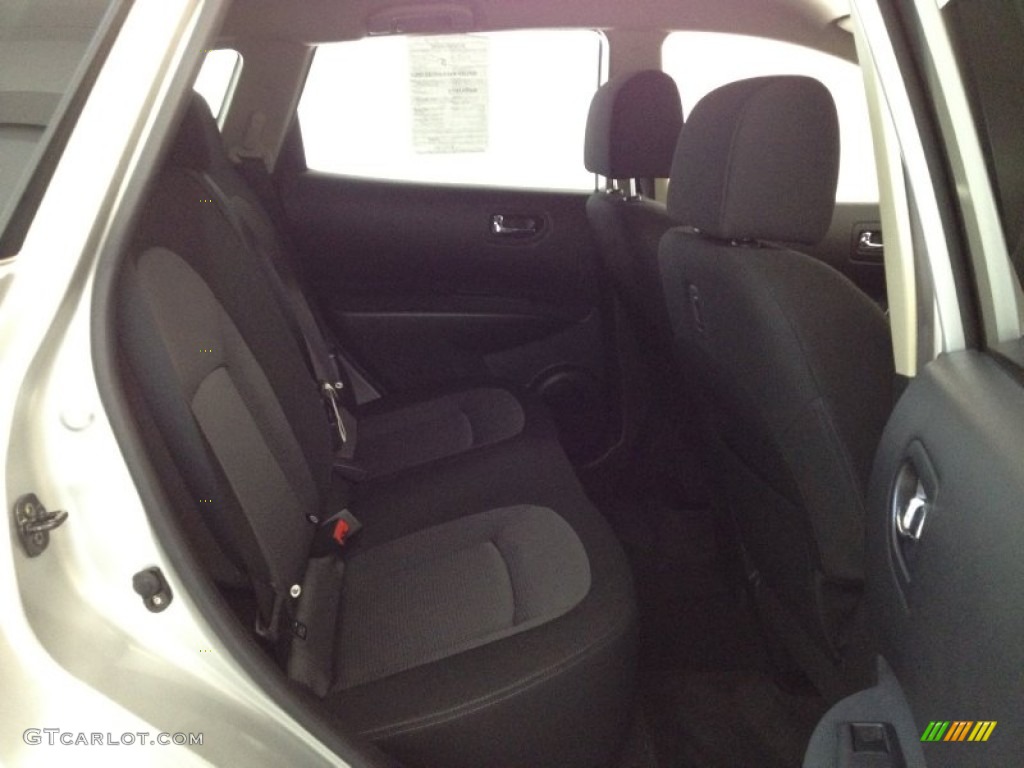 2011 Rogue SV AWD - Silver Ice Metallic / Black photo #9