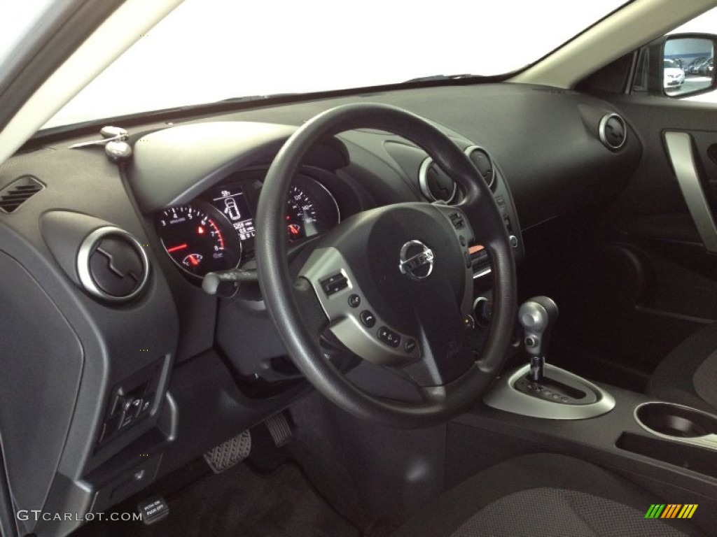 2011 Rogue SV AWD - Silver Ice Metallic / Black photo #15
