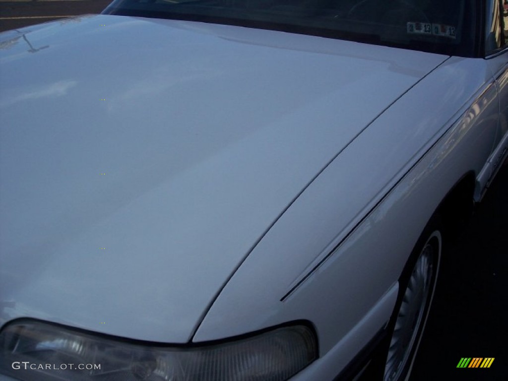 1998 LeSabre Custom - Bright White / Medium Blue photo #19