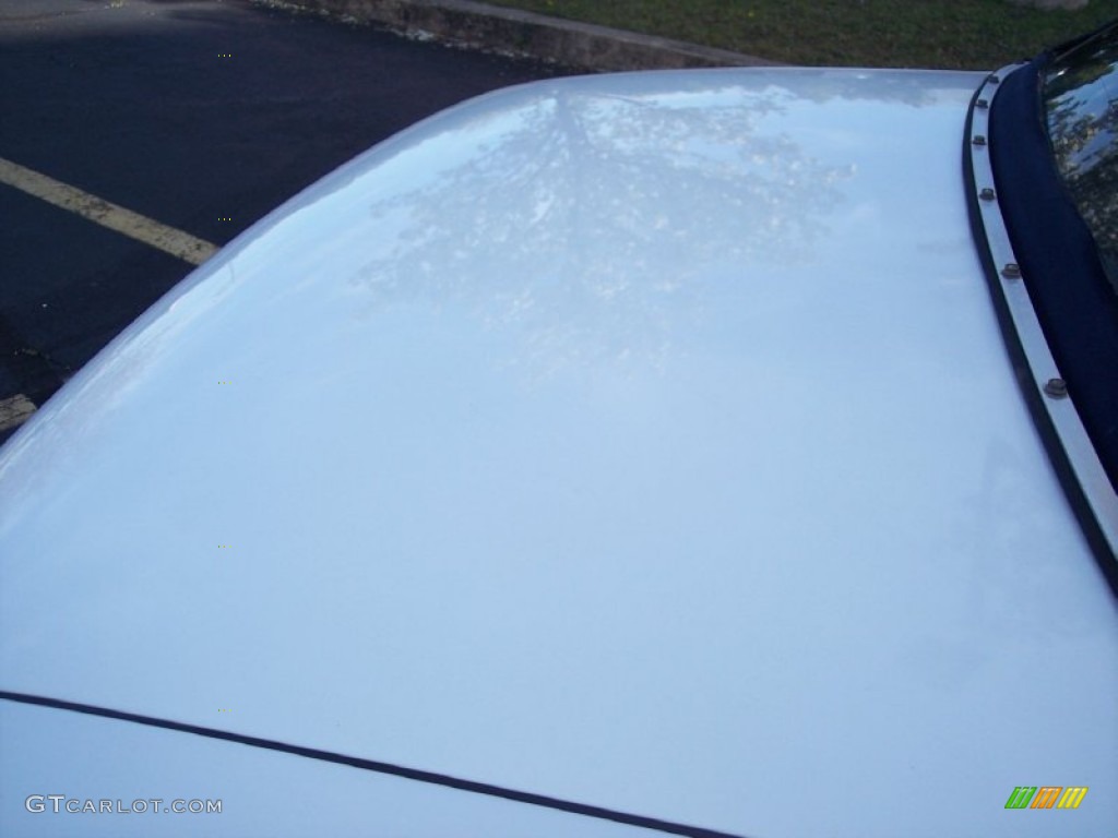 1998 LeSabre Custom - Bright White / Medium Blue photo #29