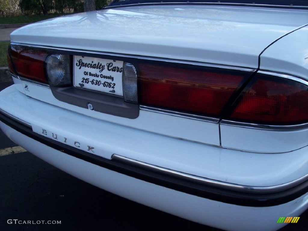 1998 LeSabre Custom - Bright White / Medium Blue photo #30