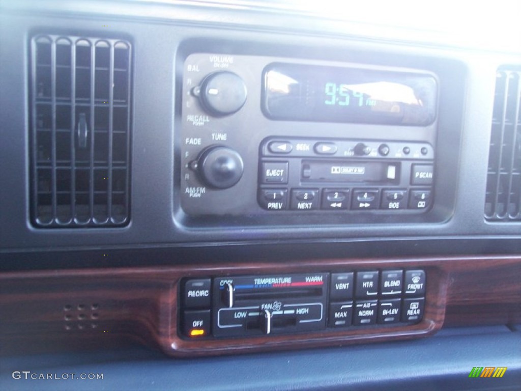 1998 LeSabre Custom - Bright White / Medium Blue photo #79