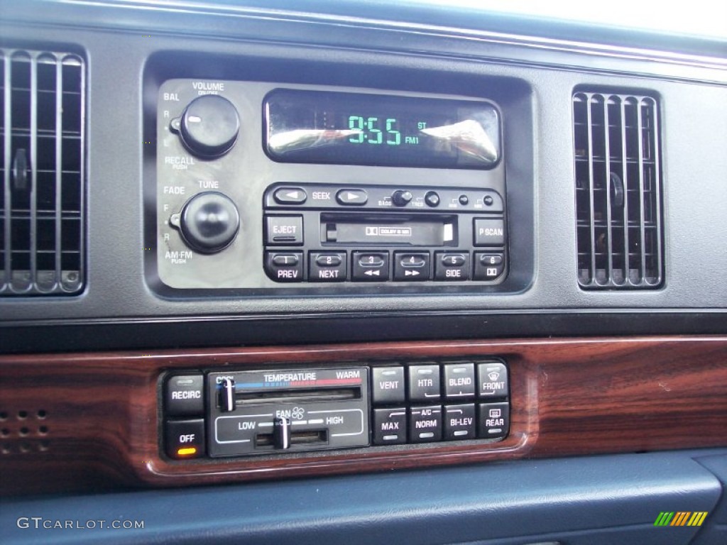 1998 LeSabre Custom - Bright White / Medium Blue photo #82