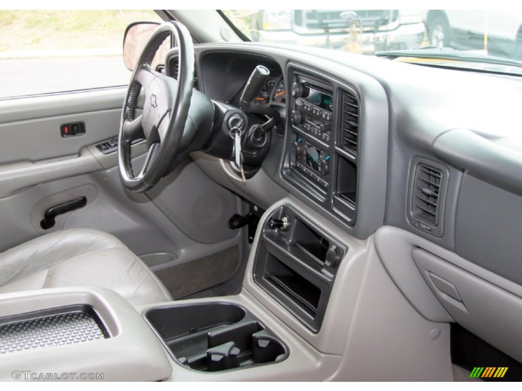 2004 Tahoe LS 4x4 - Black / Gray/Dark Charcoal photo #5