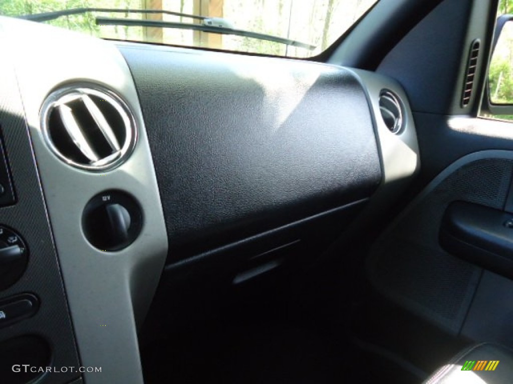 2006 F150 FX4 SuperCrew 4x4 - Black / Black photo #26