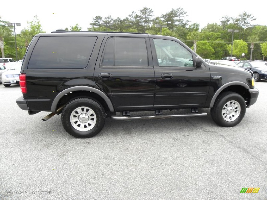 2002 Expedition XLT 4x4 - Black / Medium Graphite photo #9