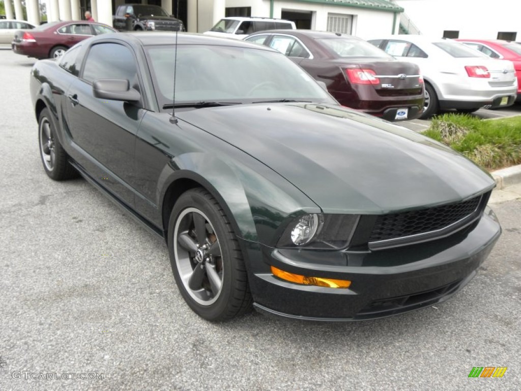 2009 Mustang Bullitt Coupe - Dark Highland Green Metallic / Dark Charcoal photo #1