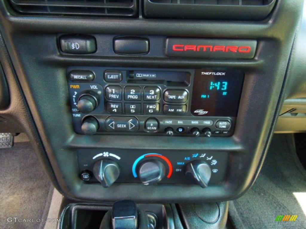 2000 Chevrolet Camaro Z28 SS Coupe Controls Photos