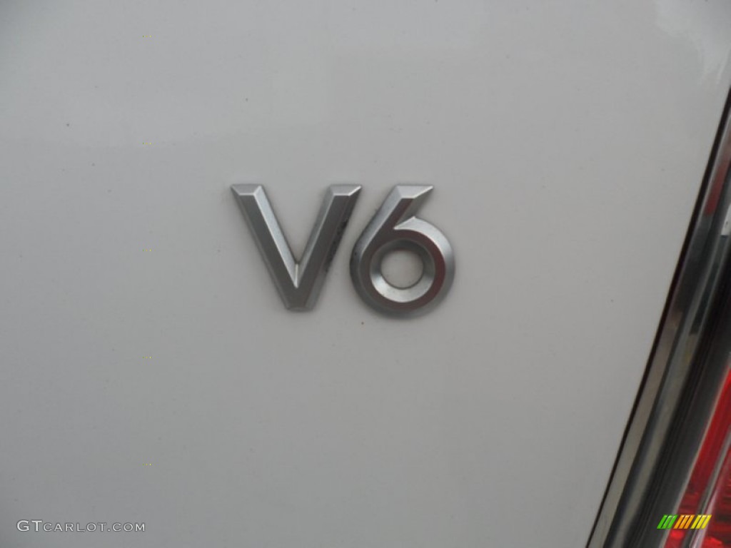 2008 Mercury Mariner V6 Marks and Logos Photos