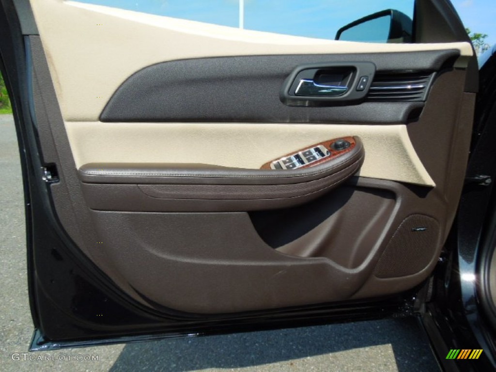 2013 Chevrolet Malibu ECO Cocoa/Light Neutral Door Panel Photo #63310808