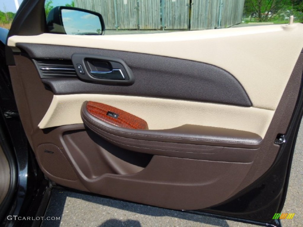 2013 Chevrolet Malibu ECO Cocoa/Light Neutral Door Panel Photo #63310911