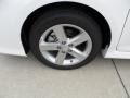 Super White - Camry SE Photo No. 11