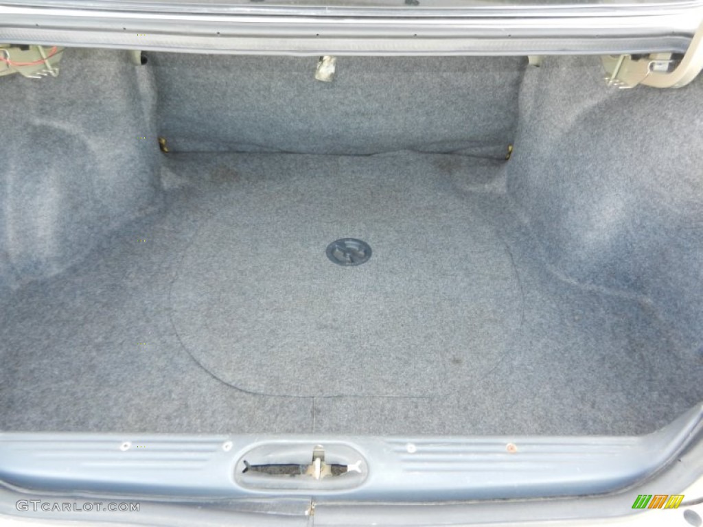 2005 Classic  - Light Driftwood Metallic / Neutral photo #20