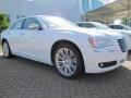 Bright White - 300 C Hemi Photo No. 4