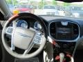 Bright White - 300 C Hemi Photo No. 10