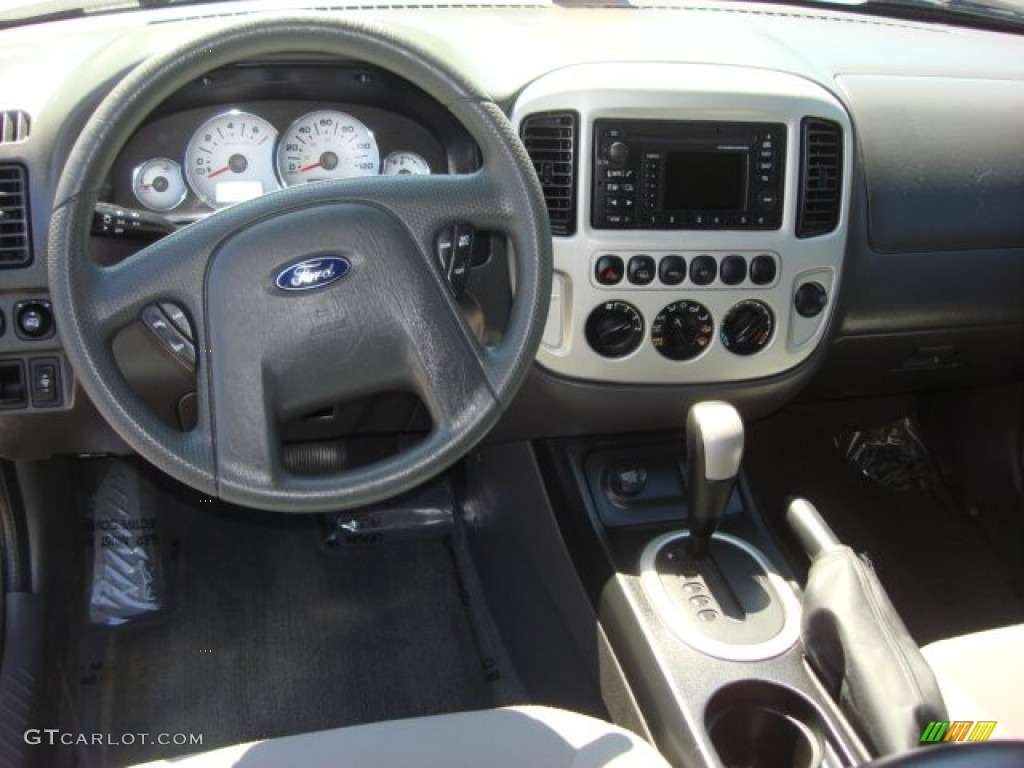2005 Ford Escape Hybrid 4WD Medium/Dark Flint Grey Dashboard Photo #63324733